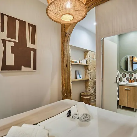 Superb 1 Bedroom Center Of By Prestige Appartamento *