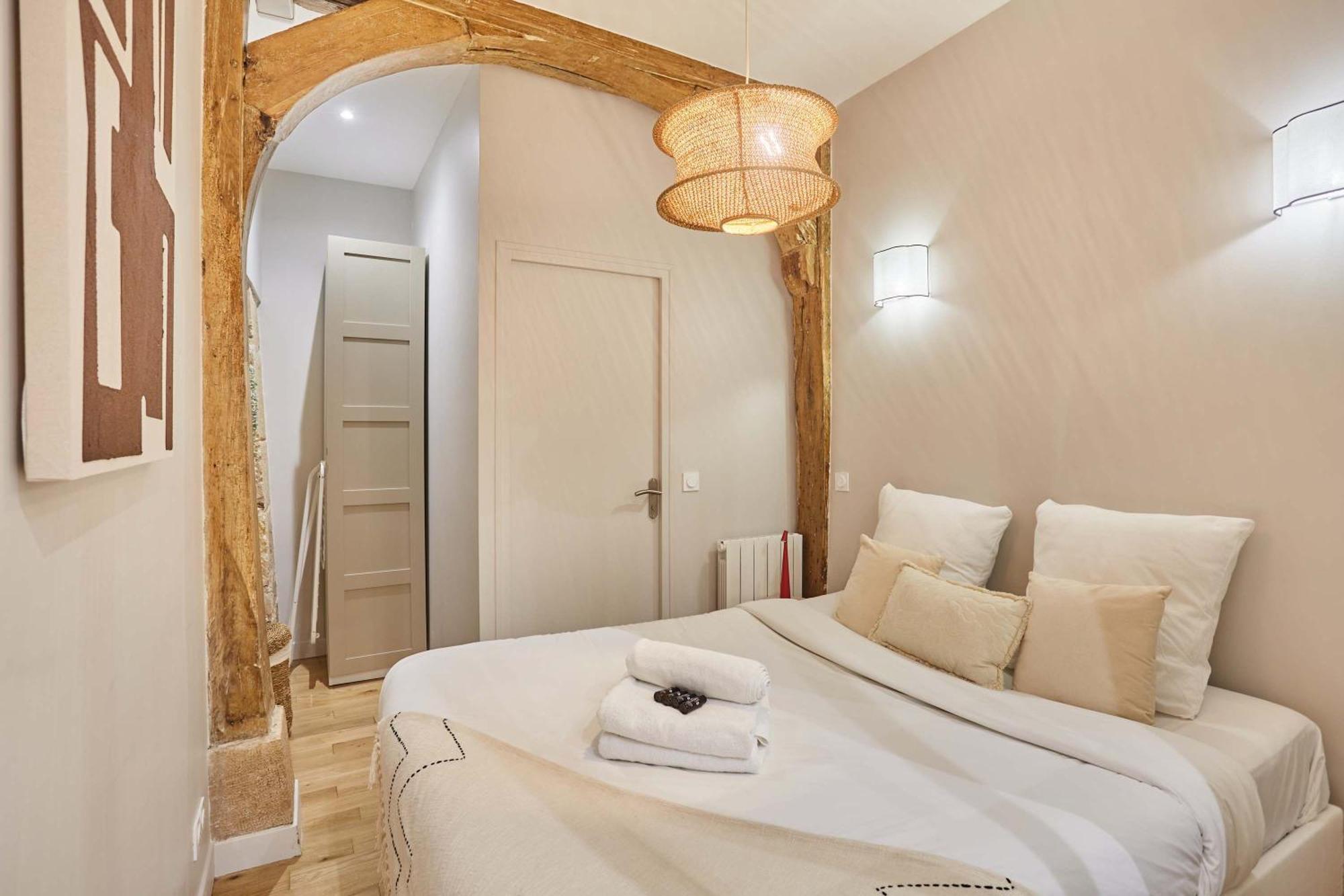 Superb 1 Bedroom Center Of By Prestige Appartamento